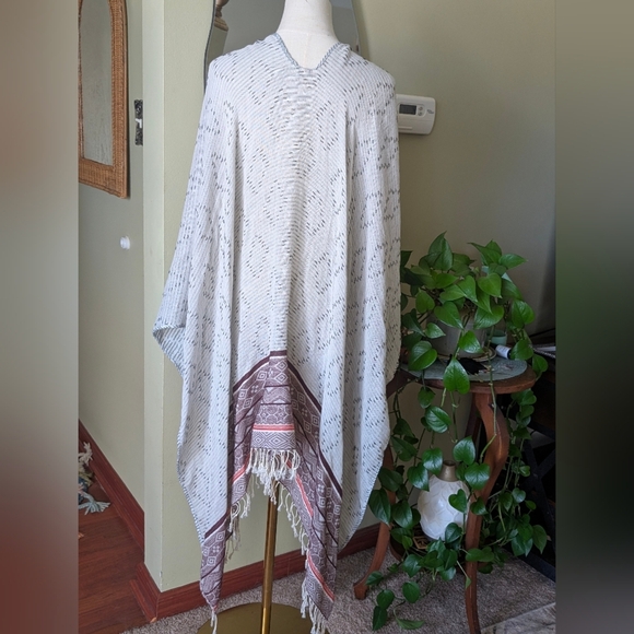 NWT D&R 100% Cotton Boho Fringe Wrap Scarf White Aztec Geometric Oversized - Picture 6 of 12